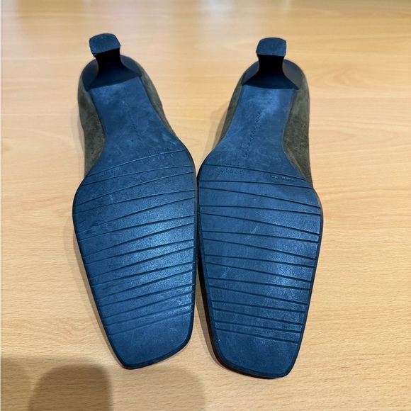 Stuart Weitzman Green Leather Slip-On Loafers with Square Toe - Picture 7 of 7